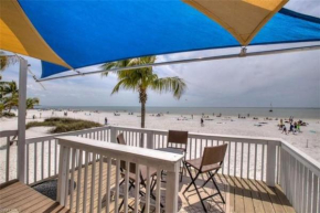 50 Ave E - Tropical home right on beach!
